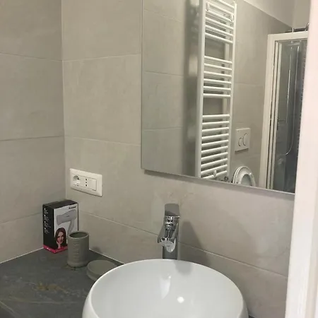 Alojamento de Acomodação e Pequeno-almoço Colosseo Cozy Roma